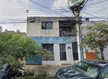 Casa de 4 habitaciones, Zapopan · Se Vende Inmueble en Colonia Tepeyac