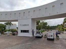 Casa · 342m² · 4 Recámaras · 2 Estacionamientos · Casa en Preventa en Cumbres, Lujo y Amplitud.