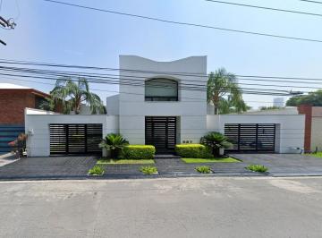 Casa de 4 habitaciones, San Pedro Garza García · Opourtunidad de Recuperacion Bancaria en Valle de Santa Engracia N. L!