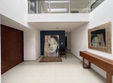 Casa · 491m² · 5 Recámaras · 2 Estacionamientos · Casa en Venta en Zona Campanario Aguascalientes Amk