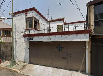 Casa de 4 habitaciones, Benito Juárez · Casa en Venta. Cda. Jacobo Dale Vuelta, Col. Periodista, Benito Juárez, Cdmx.