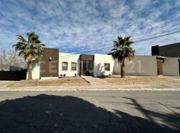 Casa · 400m² · 5 Recámaras · 2 Estacionamientos · Casa en Venta Fracc. Campestre del Bosque, Chihuahua