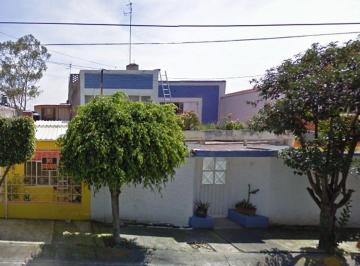 Casa de 3 habitaciones, Naucalpan de Juárez · Casa en Veta en Calle Cerrada en La Colonia Vista del Valle. Naucalpan