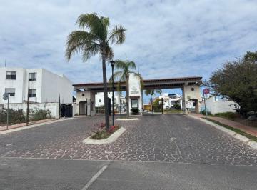 Terreno / Lote · 114m² · Terreno - Corregidora