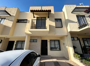 Casa en condominio de 3 habitaciones, Tlajomulco de Zúñiga · Casa en Renta en Alta California $12,000