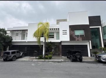 Casa de 5 habitaciones, Monterrey · Casa en Venta, Cumbres, Monterrey