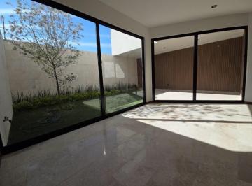 Casa · 286m² · 3 Recámaras · 2 Estacionamientos · Casa en Venta en San Ángel
