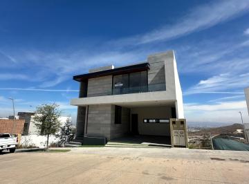Casa de 3 habitaciones, San Luis Potosí · Casa en Venta en El Pedregal, San Luis Potosí | Vistas a La Ciudad