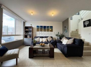 Casa · 106m² · 3 Recámaras · 2 Estacionamientos · Zakia Casa de 3 Recamaras en Venta Rah1499