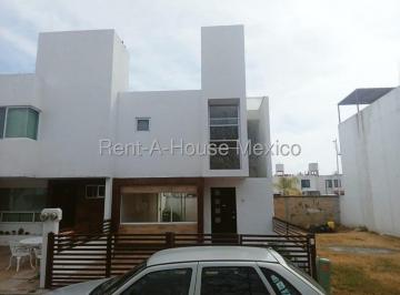 Casa · 108m² · 3 Recámaras · 2 Estacionamientos · Sonterra Casa Dentro de Privada en Venta Rah1757