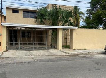 Casa de 3 habitaciones, Mérida · Casa con 413 m² Superficie de Terreno y 3 Recámaras en Venta, Fraccionamiento Loma Bonita Xcumpich