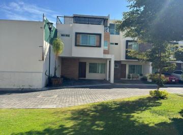Casa de 3 habitaciones, Zapopan · Casa en Venta en Lagos del Country - Polvora 7