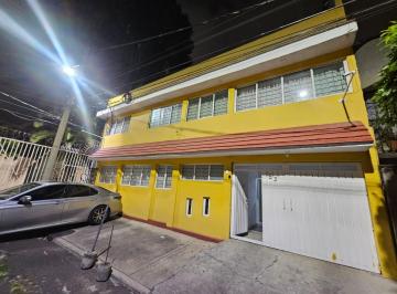 Casa · 393m² · 7 Recámaras · 2 Estacionamientos · Casa en Venta en Colonia Portales, Av Churubusco