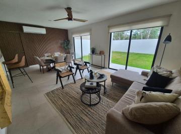 Casa de 3 habitaciones, Mérida · Casa en Venta en Cholul | Vive o Invierte en El Norte de Mérida Sin Cuotas de Mantenimiento