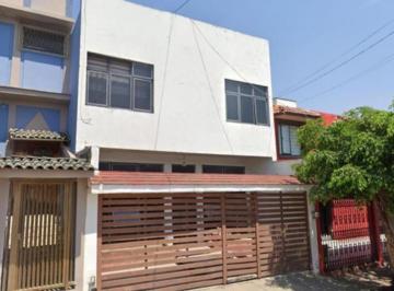 Casa de 4 habitaciones, Guadalajara · Recuperación Bancaria en Guadalajara