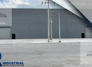 Bodega comercial · 1950m² · 8 Estacionamientos · Bodega en Renta / Venta Santa Catarina Nl