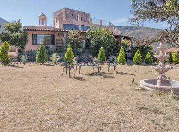 01a91e87153c86c490774e988ee639e2640af06b238d67597f6a884e82c974ee · Casa de Campo en Venta en San Miguel de Allende con Casita y Espacio Ecuestre
