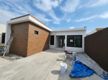 Casa · 110m² · 2 Recámaras · 2 Estacionamientos · Casa en Venta de Una Planta en Lomas de La Rioja Alvarado Veracruz
