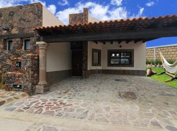 Casa · 210m² · 2 Estacionamientos · Casa Rubí 1 Nivel, 210 m² Frente a Ventanas Club de Golf San Miguel