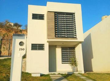 Casa de 3 habitaciones, León · Casas en Venta Fracc Portokali