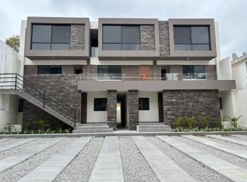 Departamento · 137m² · 3 Recámaras · 2 Estacionamientos · Departamento de 2 Niveles en Col. Benito Juárez, Tampico