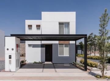 Casa en condominio · 170m² · 3 Recámaras · 2 Estacionamientos · Casa en Condominio en Belmondo