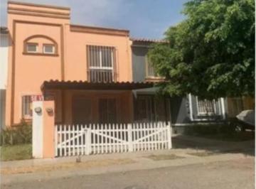 Casa · 85m² · 2 Recámaras · 1 Estacionamiento · Casa en Hacienda del Real