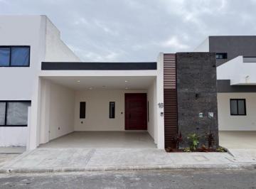 Casa · 130m² · 2 Estacionamientos · Lomas de La Rioja, Puerta de Alcala Casa en Venta de Una Planta, 2 Recamaras con Hermosos Acabados