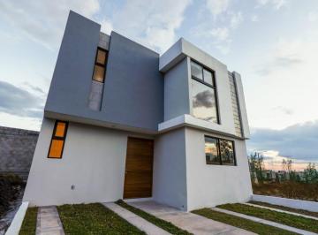 Casa · 120m² · 3 Recámaras · 2 Estacionamientos · Casa en Venta en Ciudad Meseta