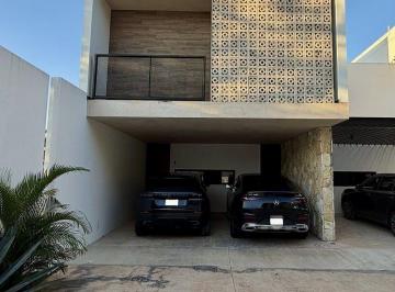 d067f58449001ff486e33a010556dbd3fdfd8b9c1506401933a7db949b4f3f73 · Townhouse en Venta Dentro de Privada en Temozón Norte, Mérida, Yucatán.