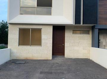 Casa en condominio de 4 habitaciones, Morelia · Casa Nueva Altozano Recamara y Baño Completo en Planta Baja Lujo $4,850,000
