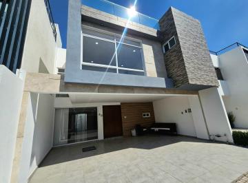 Casa · 224m² · 3 Recámaras · 2 Estacionamientos · Casa en Venta Lomas de Angelopolis 3 $4,690,000 Parque Mediterraneo