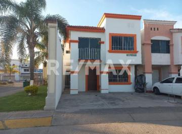 Casa · 120m² · 3 Recámaras · 2 Estacionamientos · Casa Amueblada en Renta en Rincón de Los Arcos - (4)