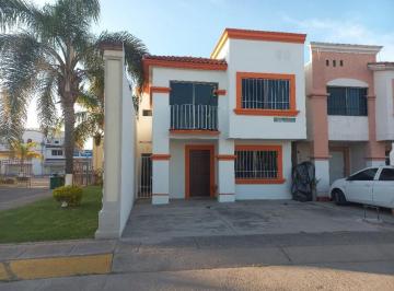 Casa · 120m² · 3 Recámaras · 2 Estacionamientos · Casa Amueblada en Renta en Rincón de Los Arcos - (4)