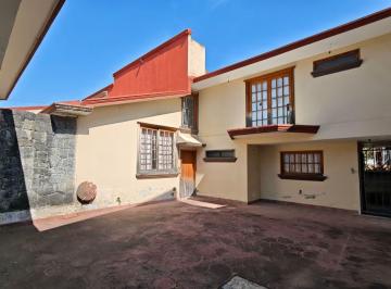 Casa de 3 habitaciones, Xalapa · Casa Para Remodelar con Jardín de 100 m en Fuentes de Las Ánimas.
