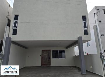 Casa · 180m² · 3 Recámaras · 2 Estacionamientos · Casa en Venta Col. Luna Luna con Rooftop