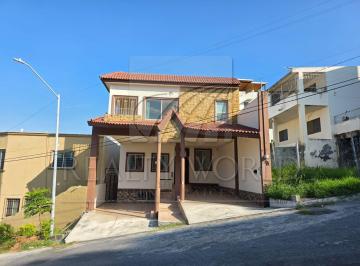 601364 · Casas en Venta en Colinas del Sur