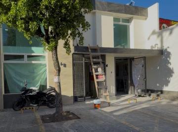Local comercial , Zapopan · Renta $140,000de Consultorios Médicos Frente a Urgencias del Hospital Santa María Chapalita