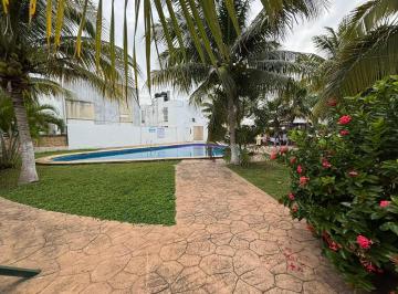Casa · 100m² · 2 Recámaras · 2 Estacionamientos · Casa en Renta en Palmas II | 2 Recámaras, Patio Amplio y Amenidades