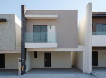 Casa de 3 habitaciones, García · Casa con 3 Recámaras de 126 m² en Venta, Sector Romanza
