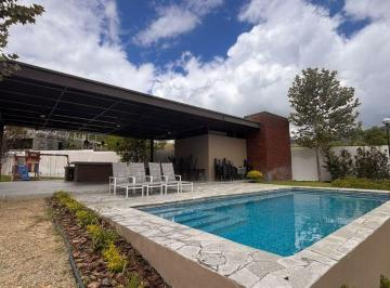 Casa de 3 habitaciones, Monterrey · Casa en Venta Carretera Nacional