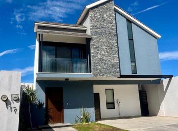 67f3dacef17615f77e8a5961974d5a9604a537b7792eea278db150de9fc41a07 · Casa Residencial en Venta Villa Bonita Saltillo