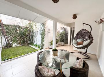 Casa de 3 habitaciones, Zapopan · Residencia a Unos Pasos de Las Fuentes, 277 Mamplitud, Confort y Ubicacion