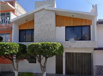 Casa de 5 habitaciones, Nezahualcóyotl · Hermosa Casa en Venta en Nezahualcóyotl México.