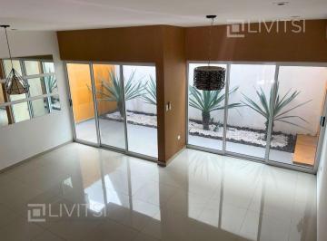 Casa de 3 habitaciones, Monterrey · Casa en Renta en Paseo del Vergel