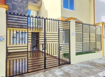 Casa de 4 habitaciones, Coatepec · Casa con 4 Recámaras en Venta, Los Lirios, Coatepec