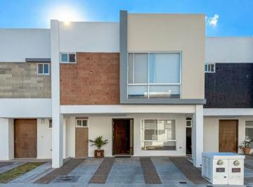 Casa de 3 habitaciones, El Marqués · Casa Venta Zakia