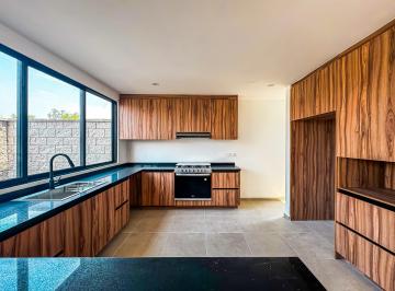 Casa de 3 habitaciones, Querétaro · Casa en Venta en Juriquilla C/rooftop