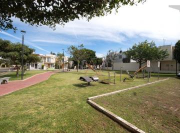 Casa en condominio · 104m² · 3 Recámaras · 2 Estacionamientos · Casa Dentro de Coto a Unas Cuadras de Juan Gil Preciado