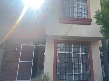 Casa de 4 habitaciones, Ecatepec de Morelos · Casa en Venta en Condominio en Las Americas 142 m²